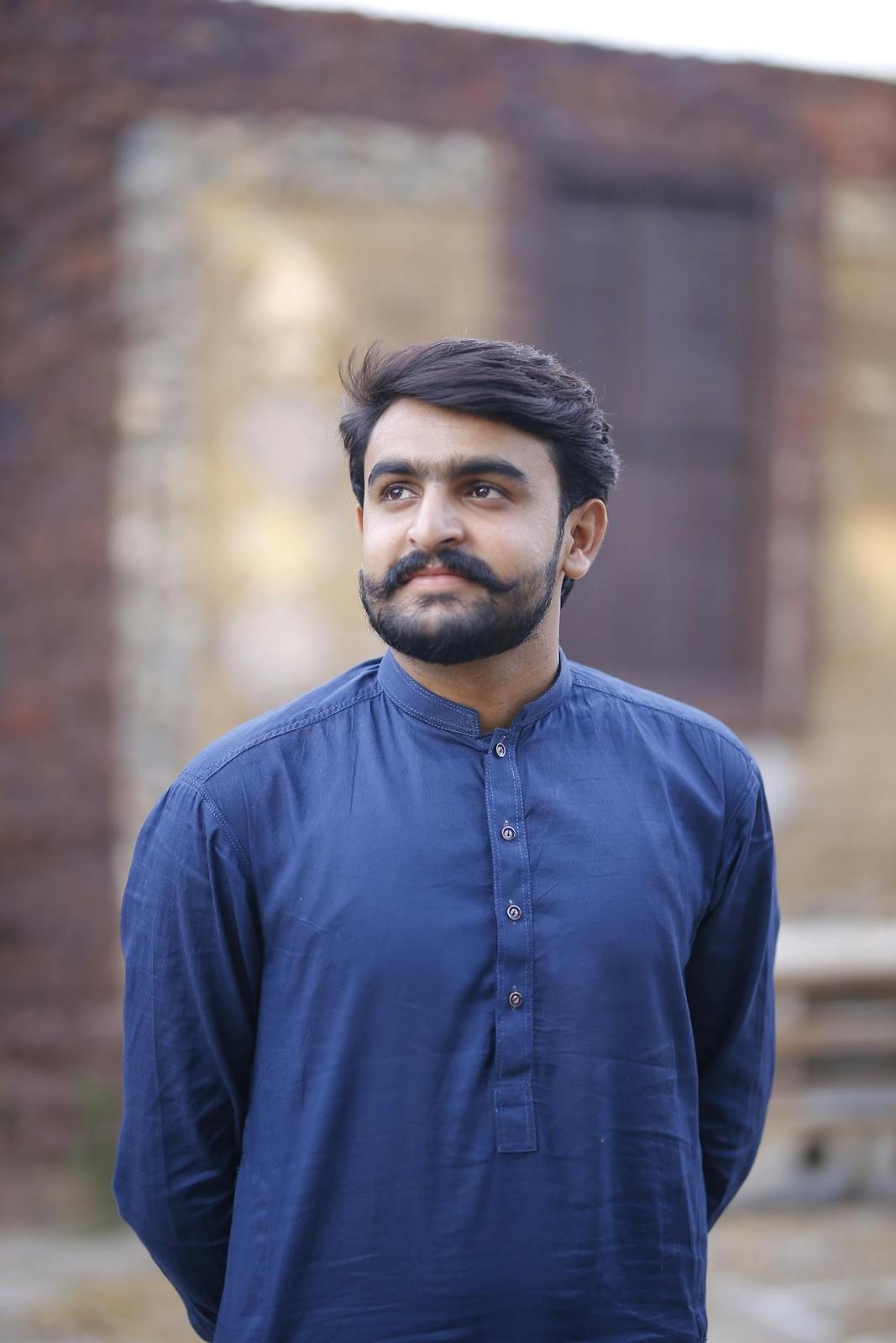 Portrait of Rajesh Kumar, satisfied customer